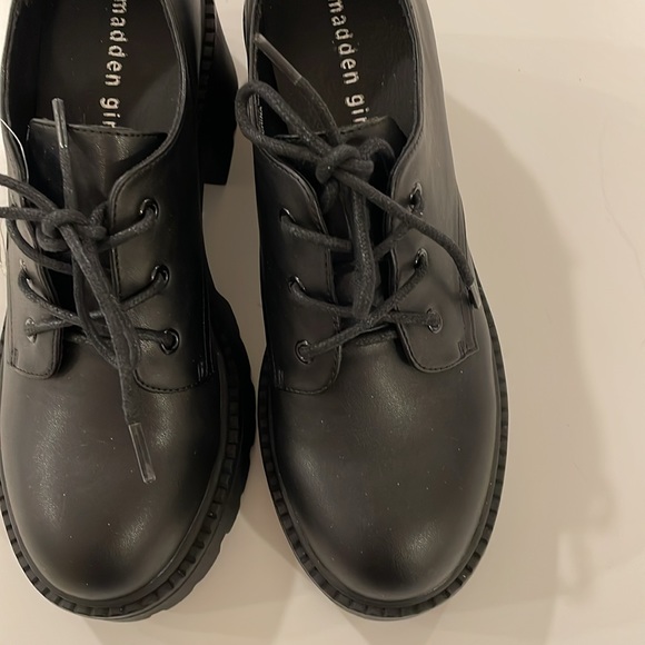 NEW Madden Girl Trudy Black Oxford Platform lace up Shoes in size 9.5 - Picture 3 of 12